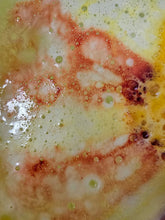 Load image into Gallery viewer, Electric Mouse Bath Bomb