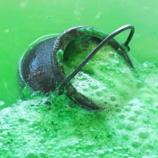 Green Cauldron Bath Bomb