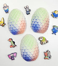 Load image into Gallery viewer, Zootopia Croc Charm Surprise Bath Bomb
