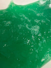 Load image into Gallery viewer, Juicy Fruit Chew Bath Crumble
