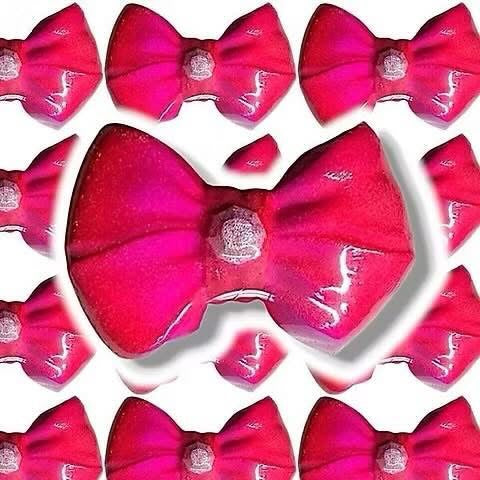 Pink Bow Bath Bomb
