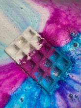 Load image into Gallery viewer, Snow 🧚 Waffle Bath Bomb
